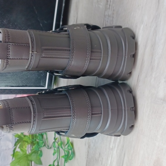 Karl Lagerfeld Paris Rylie Crystal Lug Sole Biker Boots~ NIB - Picture 5 of 11